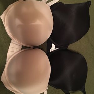 VS Pink bras